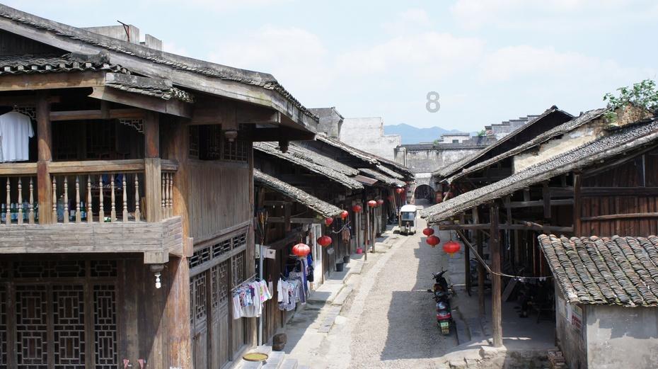 “政府债务余额暴增195倍”折射监管漏洞
